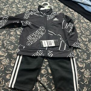 Adidas sweatsuit 18months